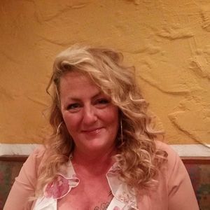 Meet your Posher, Deborah